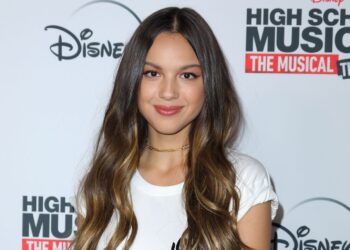 Olivia Rodrigo, inconnue et superstar en même temps