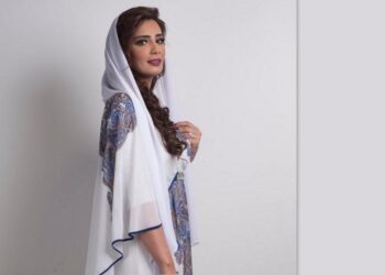 Invitée, optez pour une Abaya sobre et élégante