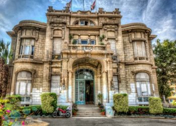 Le Palais Safran, jumeau du château de Versailles en France