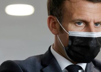 Écoles : Macron pourra-t-il réussir son pari de les maintenir ouvertes ?