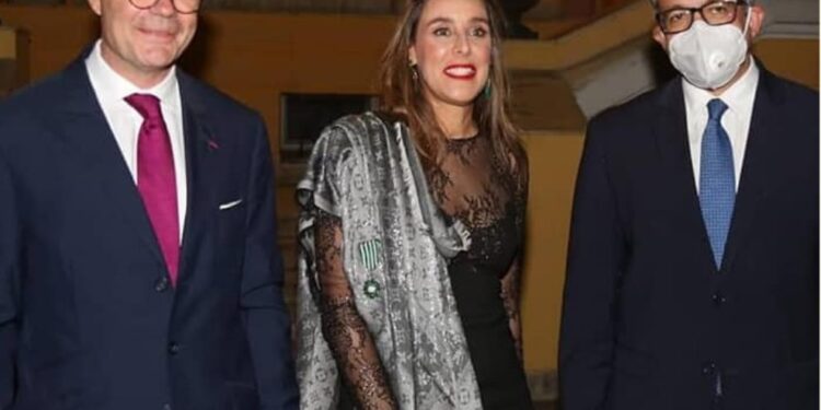 Nadine Abdel Ghaffar décorée Chevalier de l’Ordre des Arts et des Lettres 1 - Le Progrès Egyptien