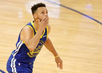 NBA : Embiid et les Sixers au top, Curry au firmament des Warriors