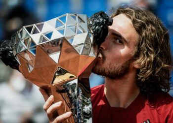 Tennis : Tsitsipas expéditif  en finale à Lyon face à Norrie