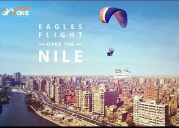 “Prépare-toi au vert” : Spectacle  de parachutes au bord du Nil