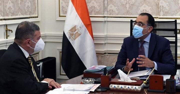 Madbouli examine les projets du secteur public des affaires 2 - Le Progrès Egyptien Madbouli examine les projets du secteur public des affaires 1 - Le Progrès Egyptien