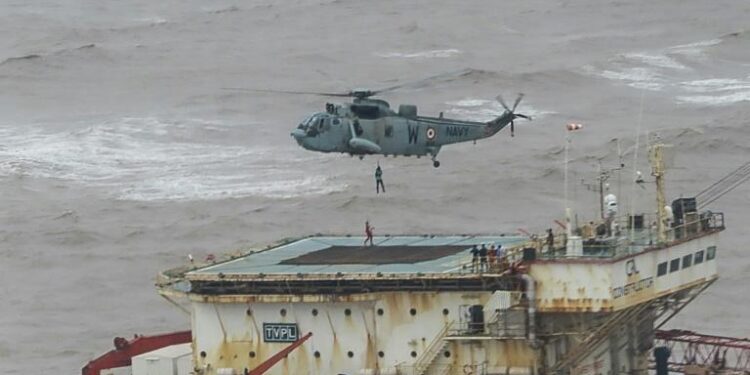 Tauktae : 89 personnes toujours portées disparues en mer en Inde 2 - Le Progrès Egyptien Tauktae : 89 personnes toujours portées disparues en mer en Inde 1 - Le Progrès Egyptien