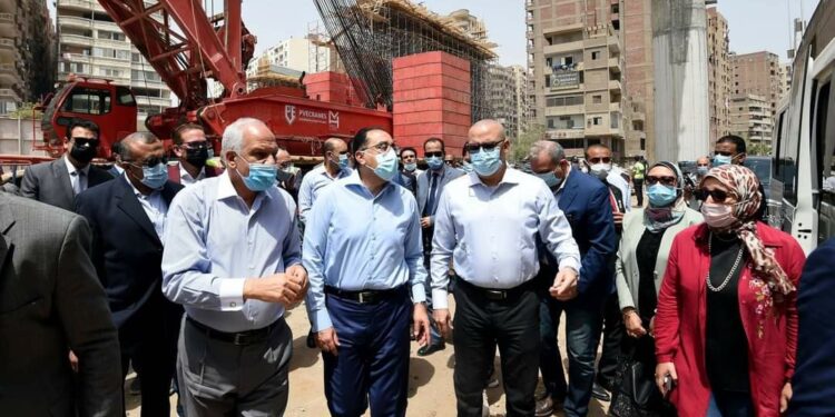 Le Premier ministre inspecte des projets industriels et routiers 2 - Le Progrès Egyptien Le Premier ministre inspecte des projets industriels et routiers 1 - Le Progrès Egyptien