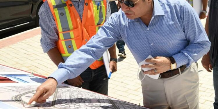 Al-Sissi inspecte des chantiers routiers à l’Est du Caire 1 - Le Progrès Egyptien