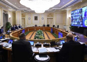 Madbouli suit nombre de projets urgents à Charm El-Cheikh et à Hurghada