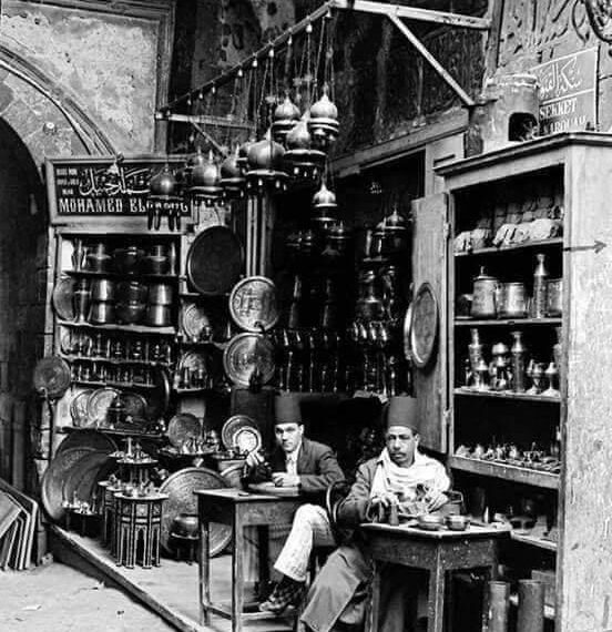 Khan El-Khalili, l’incontournable bazar 2 - Le Progrès Egyptien Khan El-Khalili, l’incontournable bazar 1 - Le Progrès Egyptien