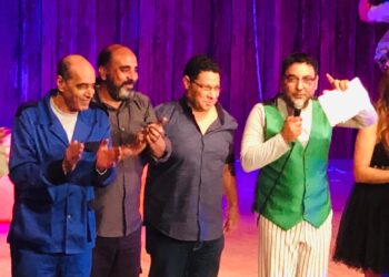 Théâtre El-Taliaa : Grand succès de la pièce “La Boîte”