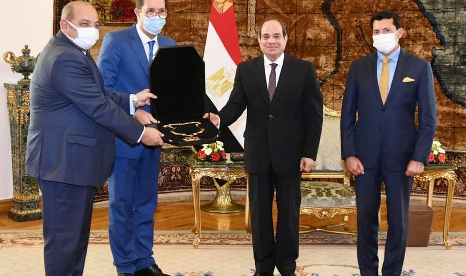L’insigne du mérite de l’ACNOA décerné au président Al-Sissi 2 - Le Progrès Egyptien L’insigne du mérite de l’ACNOA décerné au président Al-Sissi 1 - Le Progrès Egyptien