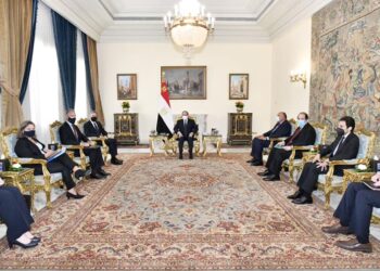 Al-Sissi s’entretient avec le Secrétaire d’Etat américain en visite au Caire Egypte / Etats-Unis : Totale convergence des vues