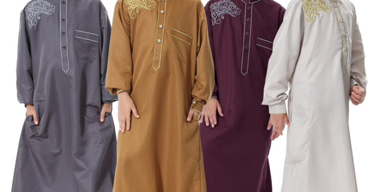 Djellabas, abayas et caftans, des traditions qui résistent au temps 2 - Le Progrès Egyptien Djellabas, abayas et caftans, des traditions qui résistent au temps 1 - Le Progrès Egyptien