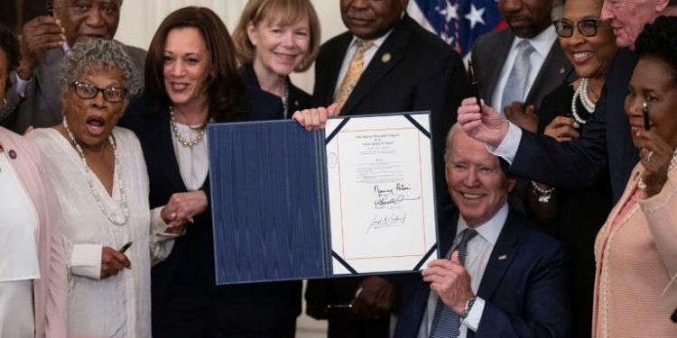 156 ans après, un jour férié pour marquer la fin de l’esclavage aux Etats-Unis 2 - Le Progrès Egyptien 156 ans après, un jour férié pour marquer la fin de l’esclavage aux Etats-Unis 1 - Le Progrès Egyptien