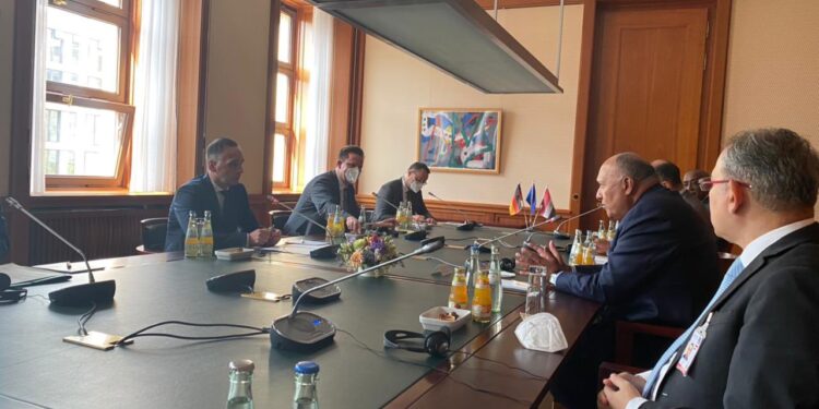 Choucri et son homologue allemand saluent les relations "privilégiées" entre les deux pays. 1 - Le Progrès Egyptien