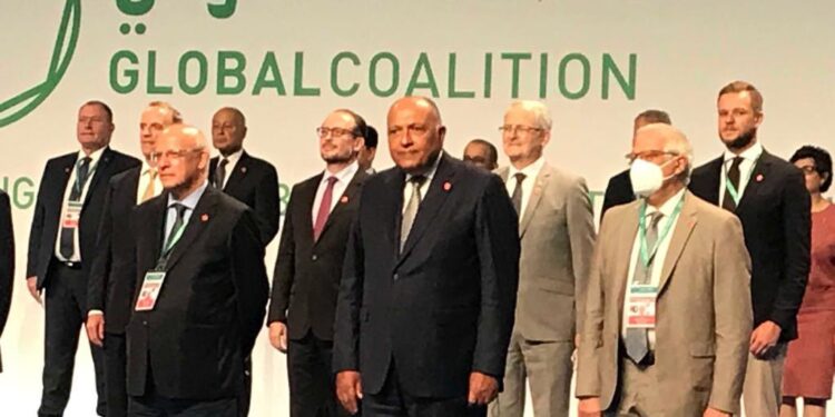 Choucri participe à la réunion ministérielle de la Coalition mondiale contre Daech à Rome 2 - Le Progrès Egyptien Choucri participe à la réunion ministérielle de la Coalition mondiale contre Daech à Rome 1 - Le Progrès Egyptien