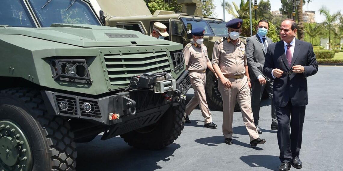 Al-Sissi examine avec le ministre de la Défense la performance des Forces armées 2 - Le Progrès Egyptien Al-Sissi examine avec le ministre de la Défense la performance des Forces armées 1 - Le Progrès Egyptien