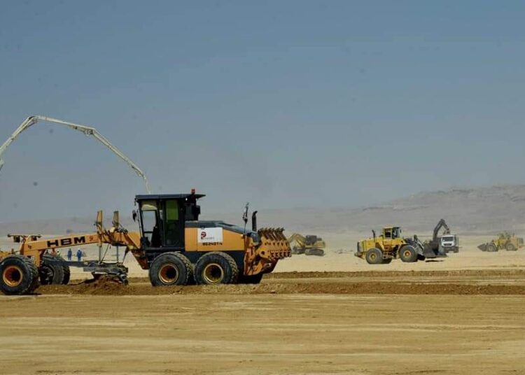 Zone économique du Canal de Suez : Madbouli suit les projets en cours