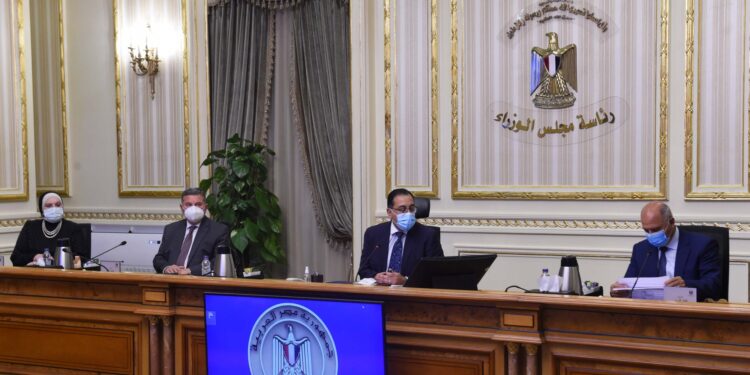 Suivi du système de transport maritime Egypte-Afrique 2 - Le Progrès Egyptien Suivi du système de transport maritime Egypte-Afrique 1 - Le Progrès Egyptien