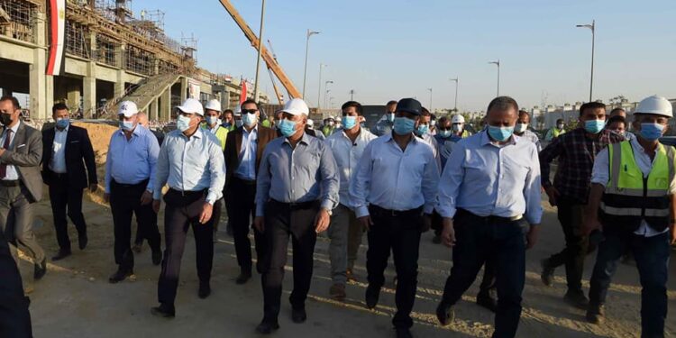 Madbouli : Le monorail, un saut qualitatif dans les transports 2 - Le Progrès Egyptien Madbouli : Le monorail, un saut qualitatif dans les transports 1 - Le Progrès Egyptien