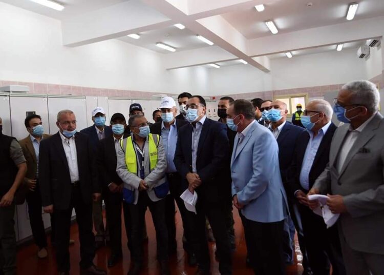 Ain Sokhna : Madbouli inspecte la station d’épuration des eaux usées industrielles