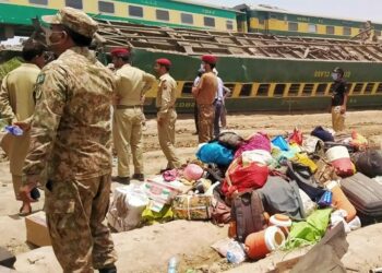 Pakistan : Au moins 34 morts dans un accident ferroviaire