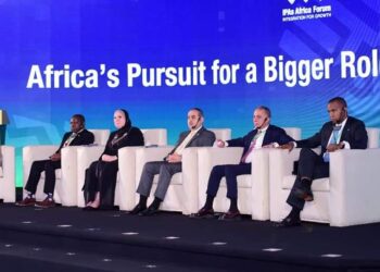 Charm El-Cheikh : Construction de zones de fret avec des pays africains