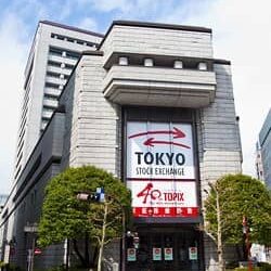 Tokyo suit la tendance