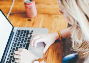 Plusieurs sites Internet en panne : Problème technique ou cyberattaque ?