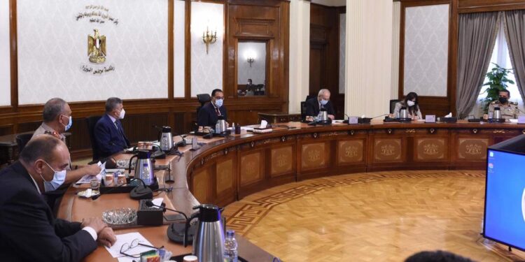 Zone économique du Canal de Suez : Madbouli fait le suivi des projets 1 - Le Progrès Egyptien