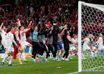 Sept nouveaux qualifiés pour  les 8e, dont la France… sans jouer !