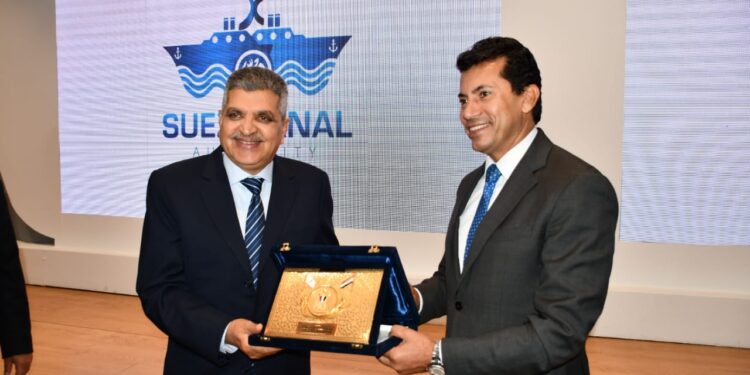 L'Autorité du Canal de Suez reçoit les participants à la Bourse Internationale de Leadership "Nasser" 2 - Le Progrès Egyptien L'Autorité du Canal de Suez reçoit les participants à la Bourse Internationale de Leadership "Nasser" 1 - Le Progrès Egyptien