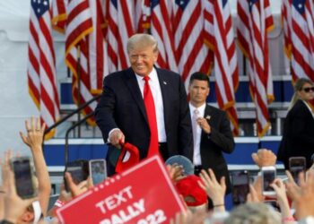 Trump lance la bataille pour les élections de mi-mandat