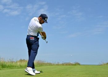 Golf : Oosthuizen en tête du British Open, Hébert 4e, Mickelson dernier