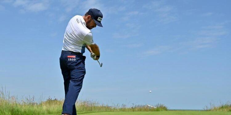 Golf : Oosthuizen en tête du British Open, Hébert 4e, Mickelson dernier 2 - Le Progrès Egyptien Golf : Oosthuizen en tête du British Open, Hébert 4e, Mickelson dernier 1 - Le Progrès Egyptien