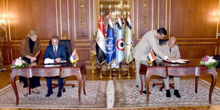 Le ministère de la Production militaire appelle les investisseurs à tirer profit de ses capacités technologiques 1 - Le Progrès Egyptien