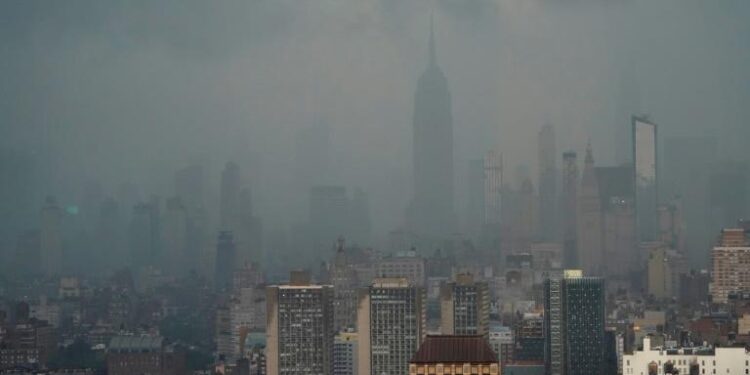 Inondations à New York qui attend la tempête ElsaL 2 - Le Progrès Egyptien Inondations à New York qui attend la tempête ElsaL 1 - Le Progrès Egyptien