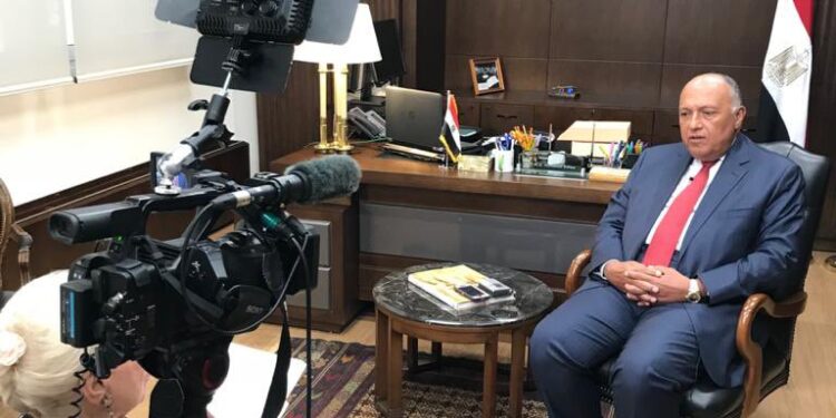 GERD : Choucri accorde une interview à Associated Press pour expliquer la position de l'Egypte 2 - Le Progrès Egyptien GERD : Choucri accorde une interview à Associated Press pour expliquer la position de l'Egypte 1 - Le Progrès Egyptien