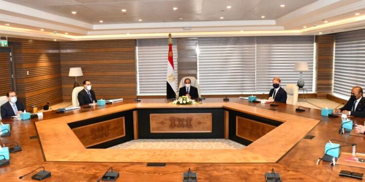 ZECS : Le Président examine le projet d’un complexe pétrochimique 1 - Le Progrès Egyptien