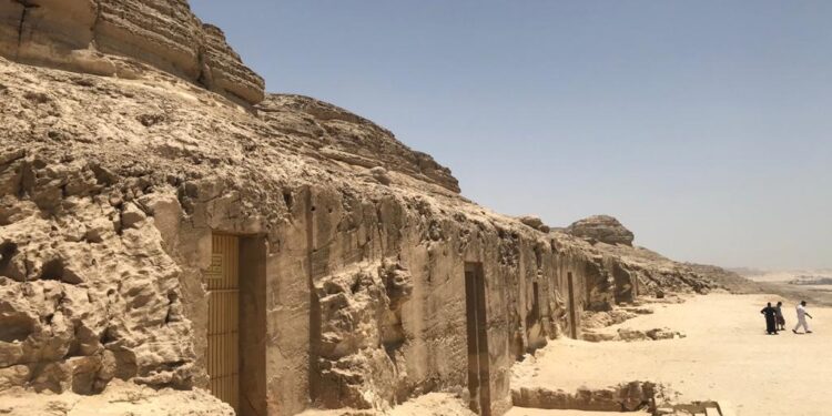 Beni Hassan : Un voyage dans la nécropole des nomarques du nome de l’Oryx 2 - Le Progrès Egyptien Beni Hassan : Un voyage dans la nécropole des nomarques du nome de l’Oryx 1 - Le Progrès Egyptien