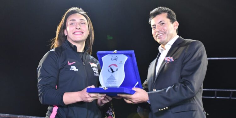 Festival sportif de la capitale administrative : Le ministre Sobhi honore les lauréats 2 - Le Progrès Egyptien Festival sportif de la capitale administrative : Le ministre Sobhi honore les lauréats 1 - Le Progrès Egyptien