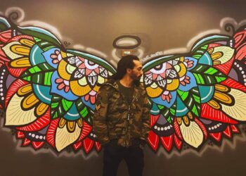 Mansour, le magicien qui fait parler les murs