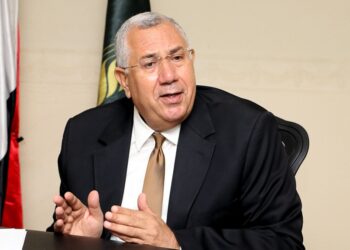 Le ministre de l’Agriculture souligne les directives d’Al Sissi pour préserver les terres agricoles