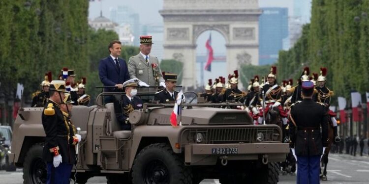 Défilé militaire à Paris pour le 14 Juillet 2 - Le Progrès Egyptien Défilé militaire à Paris pour le 14 Juillet 1 - Le Progrès Egyptien