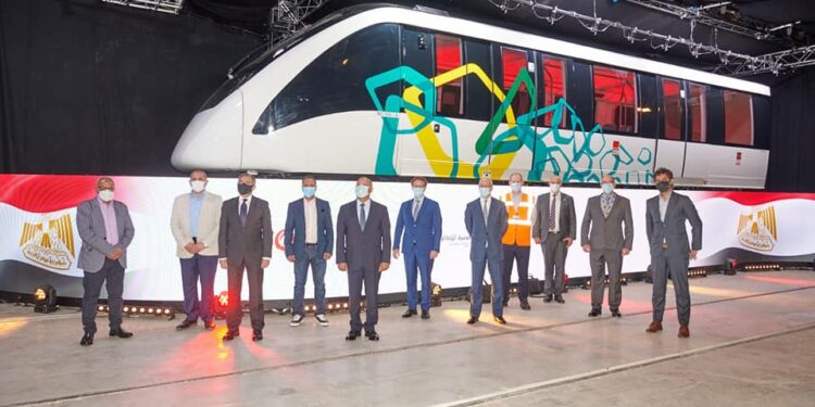 Al-Wazir inaugure la ligne de fabrication de monorails à Derby 2 - Le Progrès Egyptien Al-Wazir inaugure la ligne de fabrication de monorails à Derby 1 - Le Progrès Egyptien