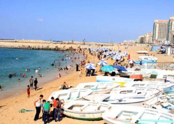 Grand-Baïram : Les citoyens affluent sur les plages d’Alexandrie