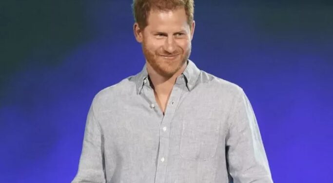 Le prince Harry de retour en Angleterre pour un hommage à Lady Diana 2 - Le Progrès Egyptien Le prince Harry de retour en Angleterre pour un hommage à Lady Diana 1 - Le Progrès Egyptien