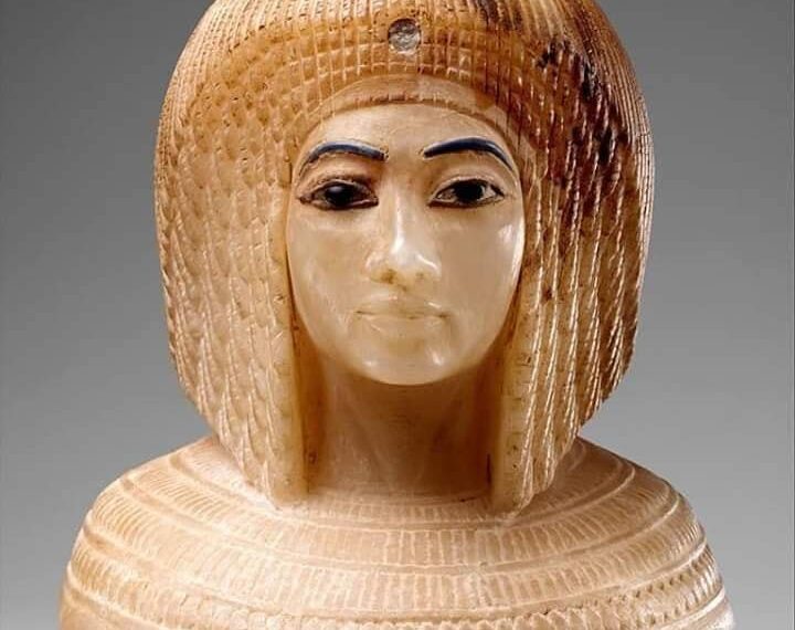 Couvercle d’un vase canope de Kiya 2 - Le Progrès Egyptien Couvercle d’un vase canope de Kiya 1 - Le Progrès Egyptien