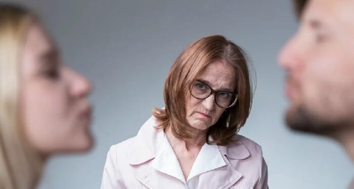 Les belles-mères sont-elles vraiment les cauchemars des couples ? 2 - Le Progrès Egyptien Les belles-mères sont-elles vraiment les cauchemars des couples ? 1 - Le Progrès Egyptien